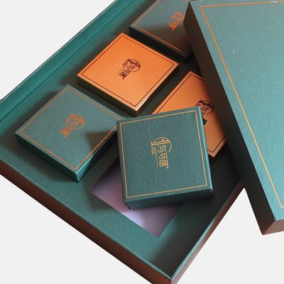 Customized 2 Piece Gift Box with Paper Bag